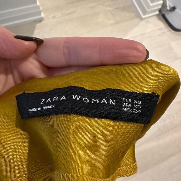 Zara slip dress in yellow gold - Picture 3 of 3
